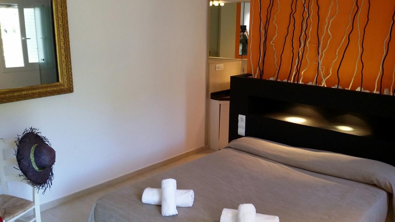 Apartamentos Colomar 圣埃乌拉利亚 外观 照片